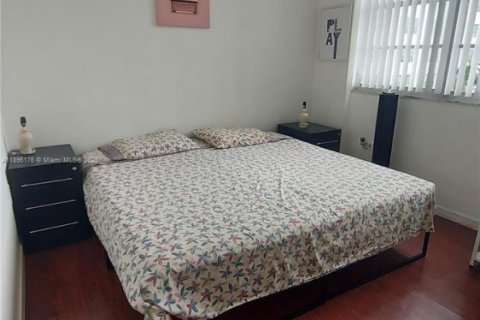 Apartamento en alquiler en Miami, Florida, 1 dormitorio, 53.88 m2 № 1949361 - foto 14