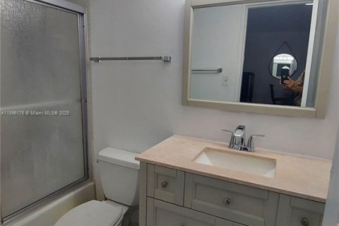 Apartamento en alquiler en Miami, Florida, 1 dormitorio, 53.88 m2 № 1949361 - foto 8