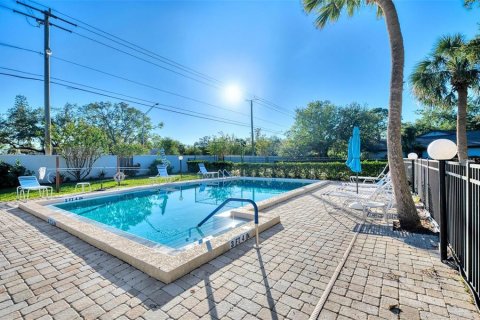 House in Sarasota, Florida 3 bedrooms, 150.97 sq.m. № 1856671 - photo 23