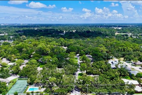 House in Sarasota, Florida 3 bedrooms, 150.97 sq.m. № 1856671 - photo 25