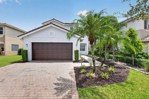Villa ou maison à vendre à Boynton Beach, Floride: 4 chambres, 216.83 m2 № 2191951 - photo 2