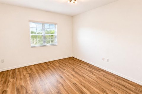 Copropriété à louer à Sarasota, Floride: 3 chambres, 125.6 m2 № 2148603 - photo 19