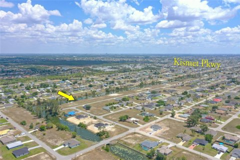 Land in Cape Coral, Florida № 1688338 - photo 10