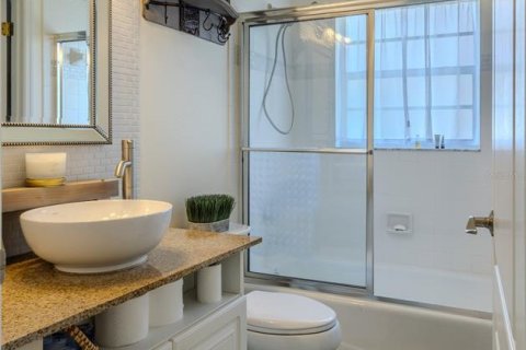 Casa en venta en Sarasota, Florida, 3 dormitorios, 173.82 m2 № 2157071 - foto 24