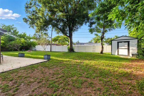 House in Seminole, Florida 4 bedrooms, 155.33 sq.m. № 1885973 - photo 26