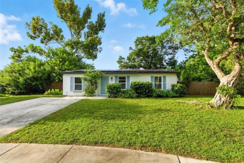 House in Seminole, Florida 4 bedrooms, 155.33 sq.m. № 1885973 - photo 7