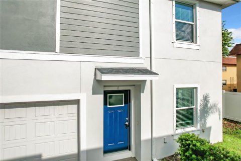 Touwnhouse à louer à Tampa, Floride: 3 chambres, 159.42 m2 № 2167660 - photo 2