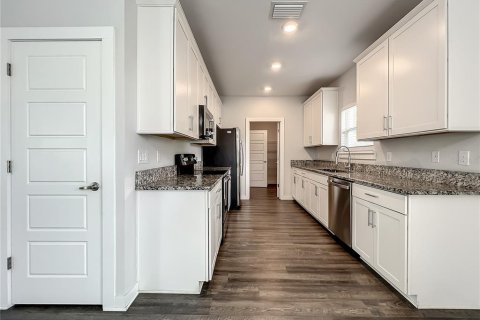 Touwnhouse à louer à Tampa, Floride: 3 chambres, 159.42 m2 № 2167660 - photo 18