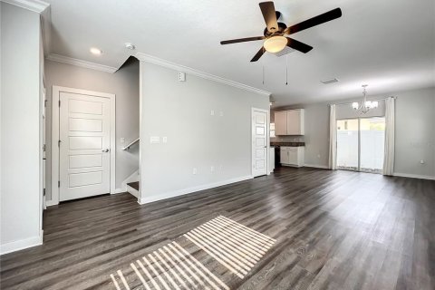 Touwnhouse à louer à Tampa, Floride: 3 chambres, 159.42 m2 № 2167660 - photo 13