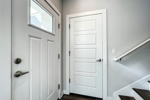 Touwnhouse à louer à Tampa, Floride: 3 chambres, 159.42 m2 № 2167660 - photo 9
