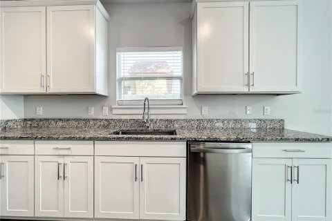 Touwnhouse à louer à Tampa, Floride: 3 chambres, 159.42 m2 № 2167660 - photo 21