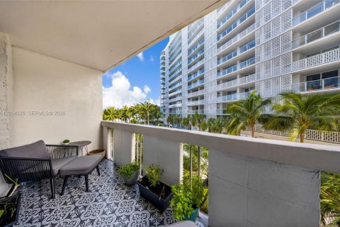 Copropriété à louer à Miami Beach, Floride: 1 chambre, 78.97 m2 № 2076378 - photo 15