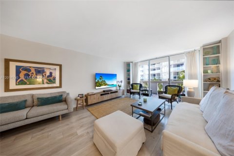 Condo à Miami Beach, Floride, 1 chambre  № 2076378