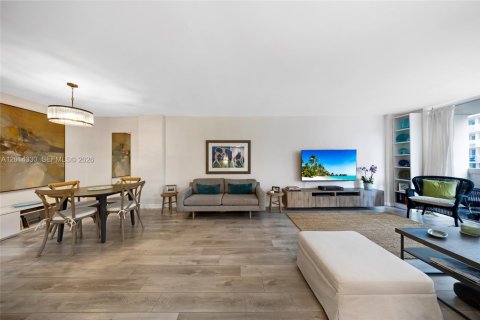 Copropriété à louer à Miami Beach, Floride: 1 chambre, 78.97 m2 № 2076378 - photo 2
