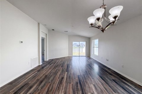 House in Ruskin, Florida 3 bedrooms, 138.7 sq.m. № 2227351 - photo 8