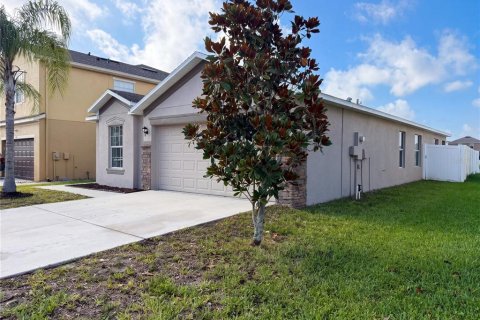 House in Ruskin, Florida 3 bedrooms, 138.7 sq.m. № 2227351 - photo 21