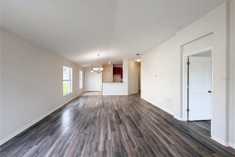 House in Ruskin, Florida 3 bedrooms, 138.7 sq.m. № 2227351 - photo 3