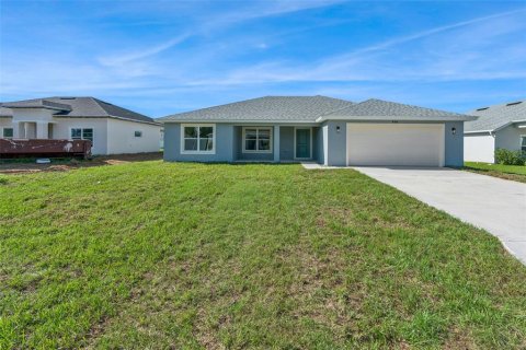House in Ocala, Florida 4 bedrooms, 184.5 sq.m. № 1898566 - photo 1