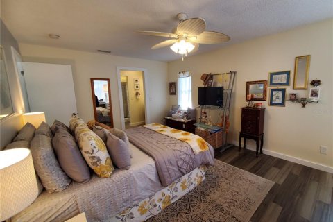 Casa en venta en Sun City Center, Florida, 2 dormitorios, 137.4 m2 № 1538278 - foto 9