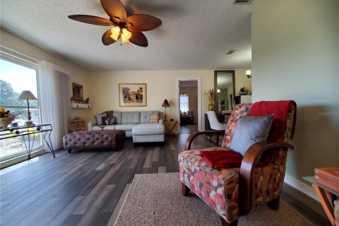 House in Sun City Center, Florida 2 bedrooms, 137.4 sq.m. № 1538278 - photo 5