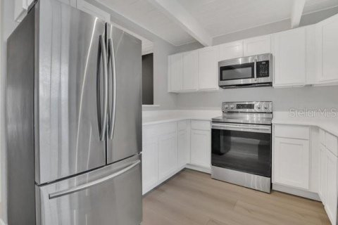 Condo in Orlando, Florida, 2 bedrooms  № 1831615 - photo 11