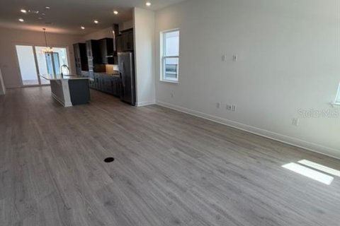 House in Orlando, Florida 4 bedrooms, 276.11 sq.m. № 2394130 - photo 6
