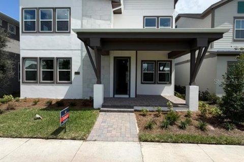 House in Orlando, Florida 4 bedrooms, 276.11 sq.m. № 2394130 - photo 2