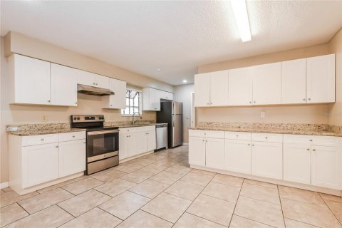 Casa en alquiler en Apopka, Florida, 4 dormitorios, 148.92 m2 № 1871014 - foto 6