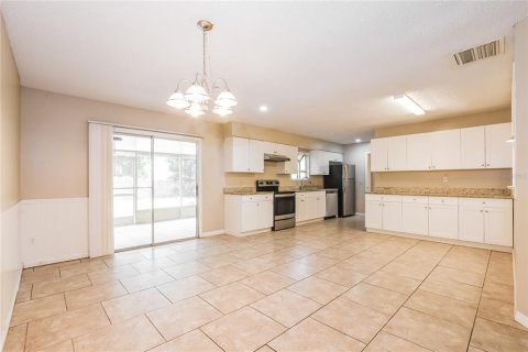 Casa en alquiler en Apopka, Florida, 4 dormitorios, 148.92 m2 № 1871014 - foto 5