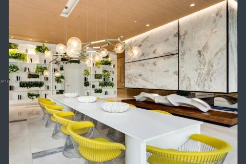 Купить кондоминиум в Майами, Флорида 1 спальня, 63.55м2, № 1984963 - фото 14