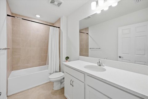 Touwnhouse à vendre à Sarasota, Floride: 3 chambres, 178 m2 № 2350147 - photo 30