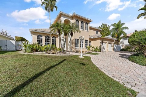 Villa ou maison à Miami, Floride 5 chambres, 313.92 m2 № 2170868