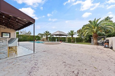 Villa ou maison à vendre à Miami, Floride: 5 chambres, 313.92 m2 № 2170868 - photo 7