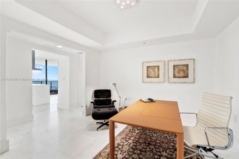 Condo in Sunny Isles Beach, Florida, 3 bedrooms  № 1863263 - photo 7