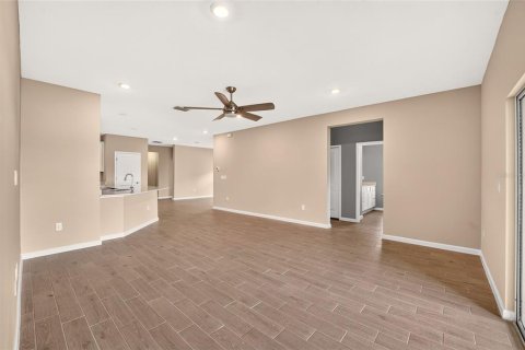 Casa en venta en Alachua, Florida, 4 dormitorios, 208.29 m2 № 2348265 - foto 11