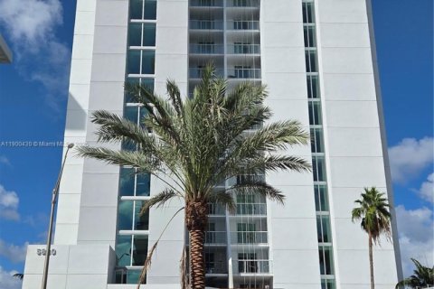 Condo in Miami Beach, Florida, 1 bedroom  № 1952803