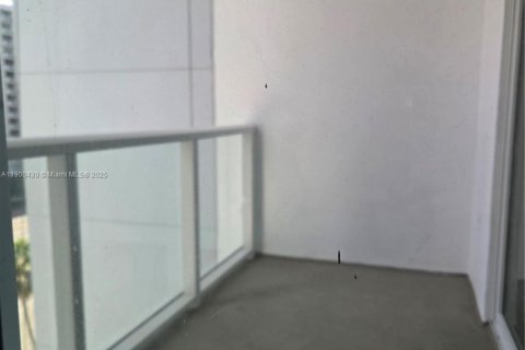 Condo in Miami Beach, Florida, 1 bedroom  № 1952803 - photo 17