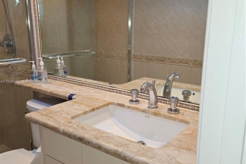 Copropriété à louer à Hallandale Beach, Floride: 2 chambres, 136.19 m2 № 2002425 - photo 15