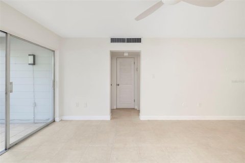 Condominio en venta en Sarasota, Florida, 1 dormitorio, 59.36 m2 № 2157021 - foto 10