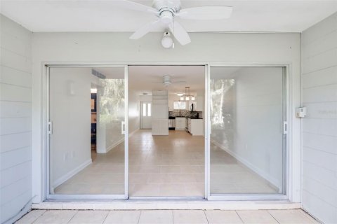 Condominio en venta en Sarasota, Florida, 1 dormitorio, 59.36 m2 № 2157021 - foto 19