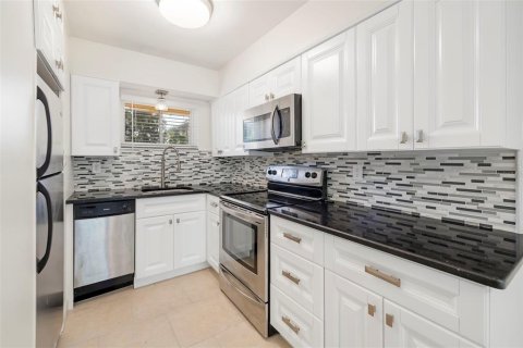 Condominio en venta en Sarasota, Florida, 1 dormitorio, 59.36 m2 № 2157021 - foto 4