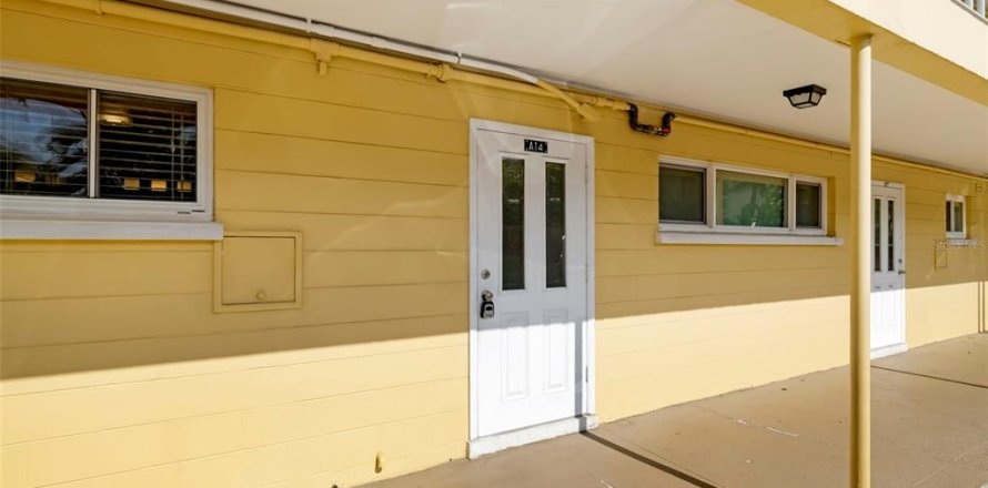 Condominio en Sarasota, Florida, 1 dormitorio  № 2157021