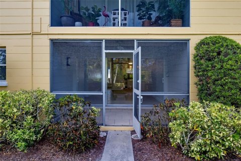 Condominio en venta en Sarasota, Florida, 1 dormitorio, 59.36 m2 № 2157021 - foto 20