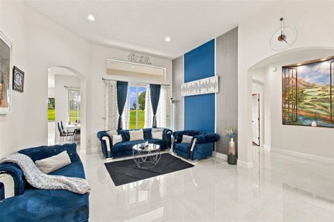 Villa ou maison à vendre à Valrico, Floride: 4 chambres, 272.11 m2 № 2418564 - photo 7