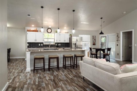 Villa ou maison à louer à Gainesville, Floride: 4 chambres, 168.62 m2 № 1907204 - photo 4