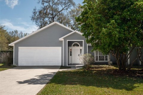 Villa ou maison à louer à Gainesville, Floride: 4 chambres, 168.62 m2 № 1907204 - photo 3