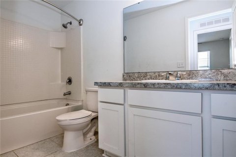 Townhouse in Davenport, Florida 3 bedrooms, 130.43 sq.m. № 1835037 - photo 24