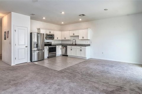 Townhouse in Davenport, Florida 3 bedrooms, 130.43 sq.m. № 1835037 - photo 9
