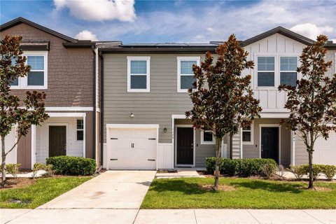 Townhouse in Davenport, Florida 3 bedrooms, 130.43 sq.m. № 1835037 - photo 1