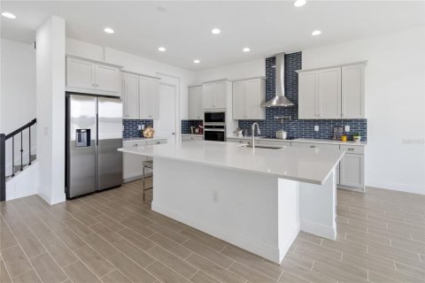 Villa ou maison à louer à Orlando, Floride: 4 chambres, 325.53 m2 № 1899026 - photo 4